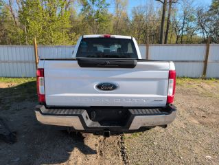 2019 Ford F-250 XL - Exterior Rear Center Image